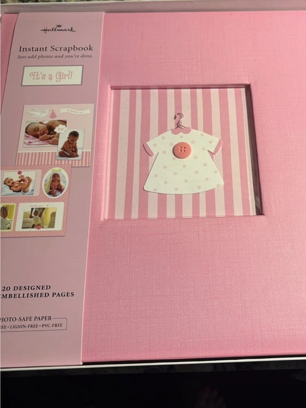 Hallmark
Instant Scrapbook
Its a girl new 20 pg kit
